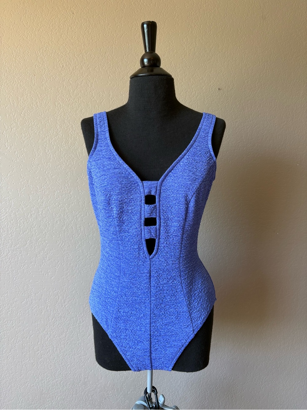 Mainstream One Piece Swimsuit Purple Cutouts Textured Size 10